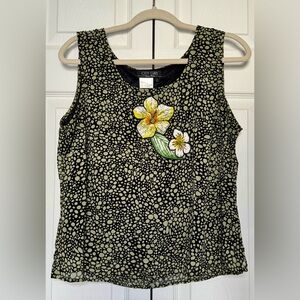 City Girl Nancy Bolen beautifully-detailed floral top!